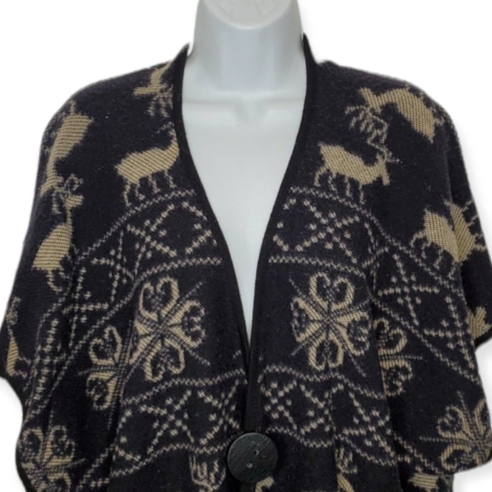 Forever 21 Winter Scene Reindeer Snowflake One Button Closure Cardigan